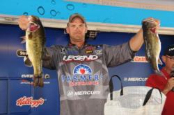Todd Castledine of Nacogdoches, Texas, is one step closer to claiming the Texas Division points title with 16 pounds for fifth place after day one 