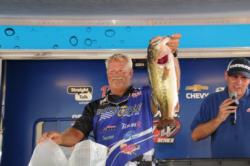 Albert Collins of Nacogdoches, Texas caught the big bass in the Pro Division weighing 6 pounds, 15 ounces to put him in fourth place on day one.
