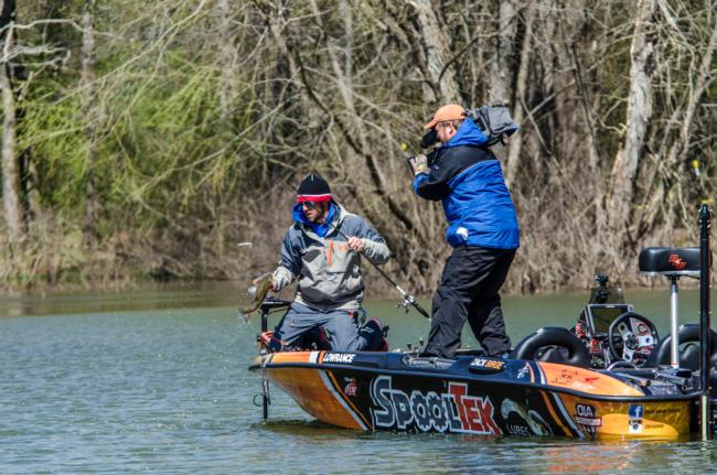 Zack Birge lands a Lewis Smith beauty on day three of the Walmart FLW Tour.
