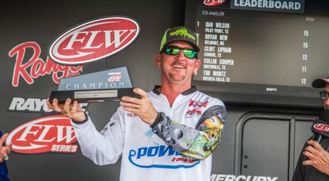 Ray Hanselman has won back-to-back Rayovac FLW Series Texas Division tournaments to open the 2015 season.