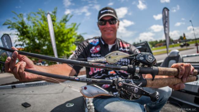 In second place was the ledge-master himself, Randy Haynes. The TVA specialist used a black and silver Profound Outdoors Z-Boss 25 and two timer-colored Z-Boss 20 for much of his weight, but he also mixed in a swimbait. 