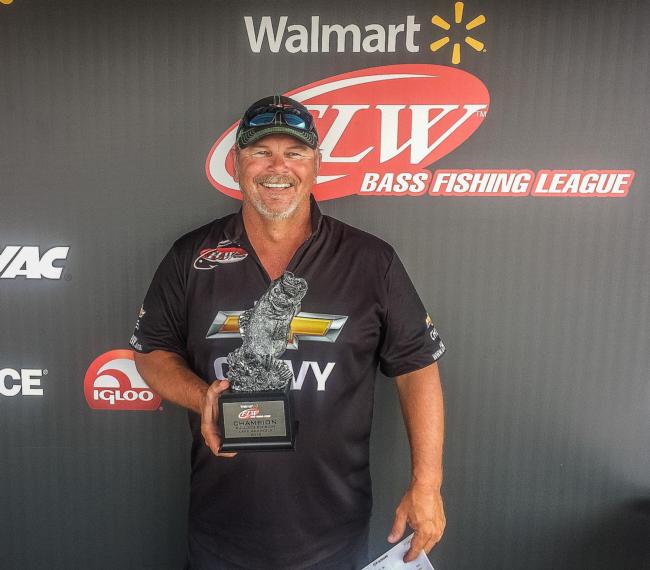 Co-angler Greg Jeter of Bainbridge, Ga., won the May 9 Bulldog Division event on Lake Seminole with a 20-pound limit to earn over $1,800.
