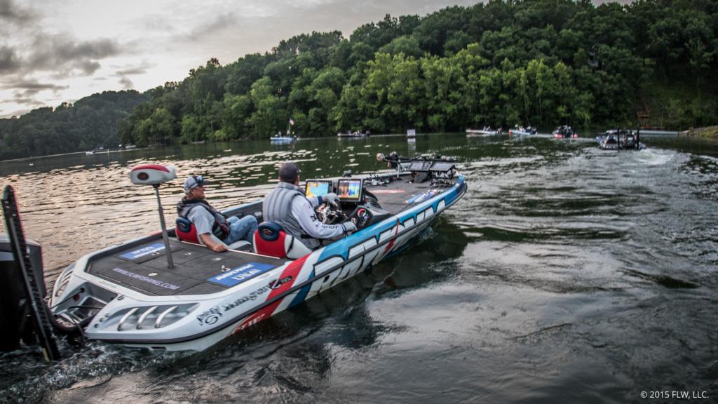  Lake Chickamauga Day 3 Coverage - Major League Fishing 