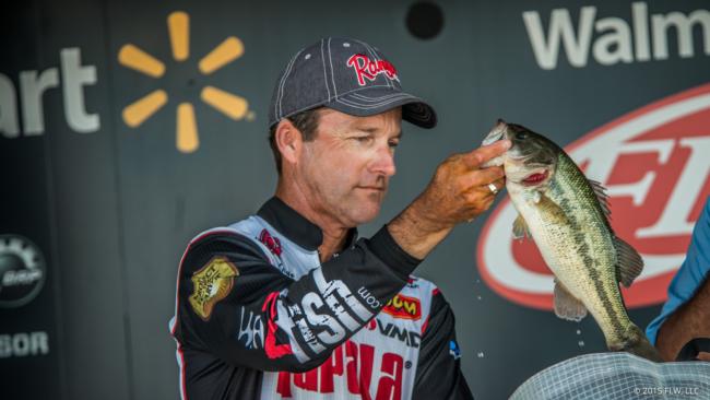 There aren't many anglers with more offshore experience than Terry Bolton. This week, he earned the sixth spot with 71-12. 