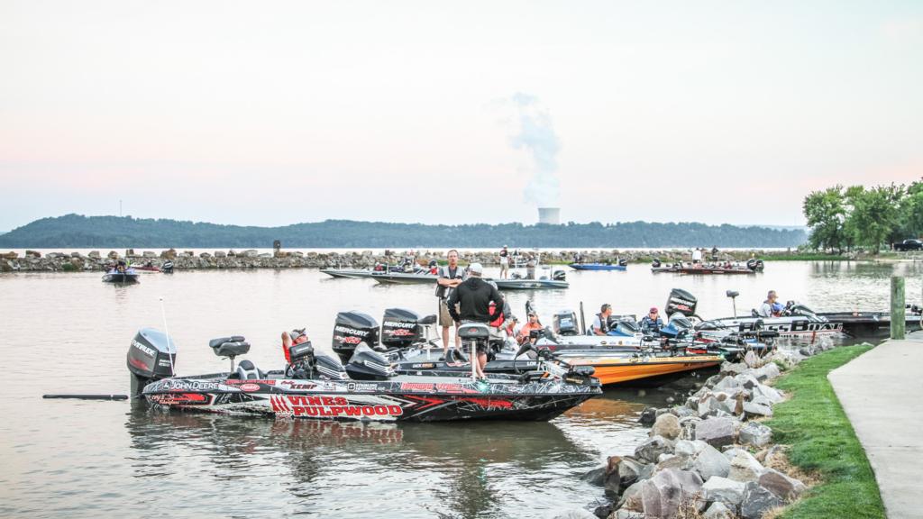 Image for Lake Dardanelle Readies for Costa FLW Series Central Division Opener presented by T-H Marine