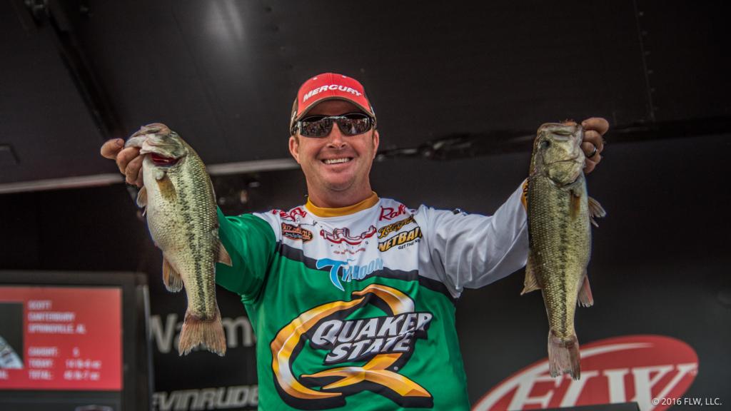 Image for Alabama’s Canterbury Takes Lead on Day Three at Walmart FLW Tour on Beaver Lake presented by Jack Link’s