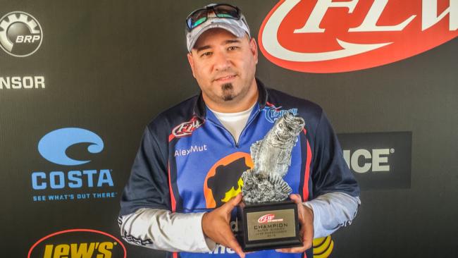 Co-angler Alex Mut of Miami, Fla., won the April 23 Gator Division event on Lake Okeechobee with a 22-pound, 11-ounce limit and took home over $2,600 in prize money. 