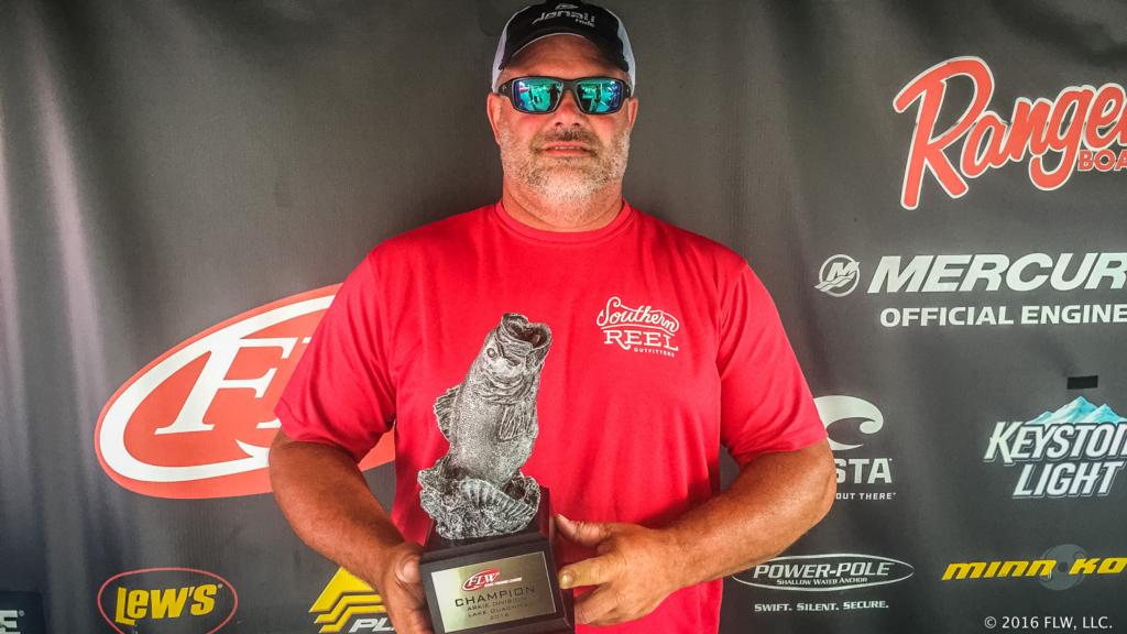 Image for Mabelvale’s Houchin Wins FLW Bass Fishing League Arkie Division Event on Lake Ouachita Presented by Power-Pole