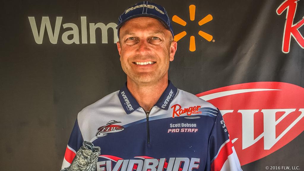 Image for Clarkston’s Dobson Wins FLW Bass Fishing League Michigan Division Opener on Detroit River Presented by Navionics