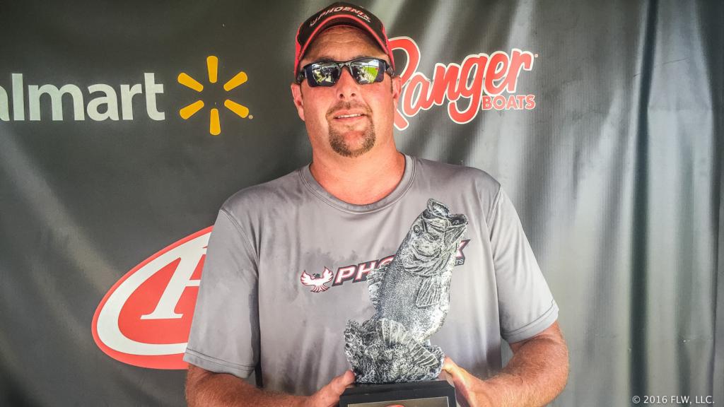 Image for Wheatland’s Gunter Wins FLW Bass Fishing League Ozark Division Event on Lake Truman Presented By Power-Pole