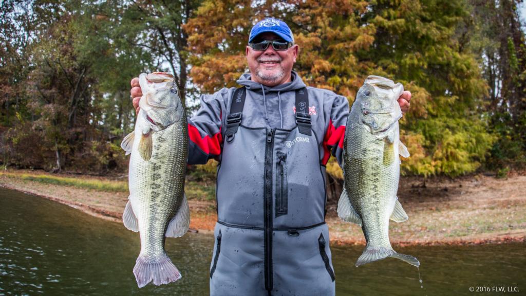 Kentucky Lake Bass Fishing: Big Water, Big Challenge