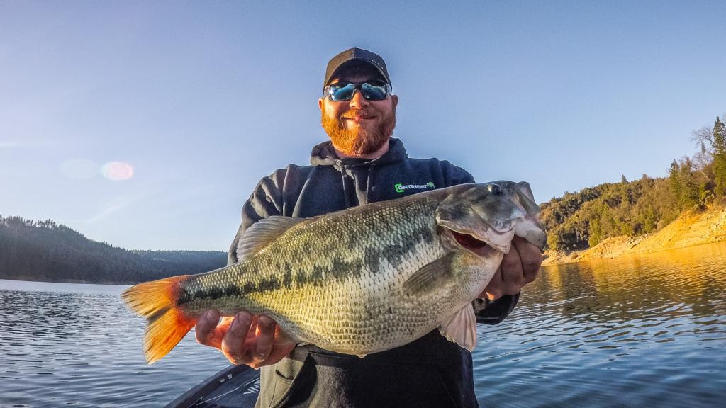 A Day Chasing the Spotted Bass Record - Major League Fishing