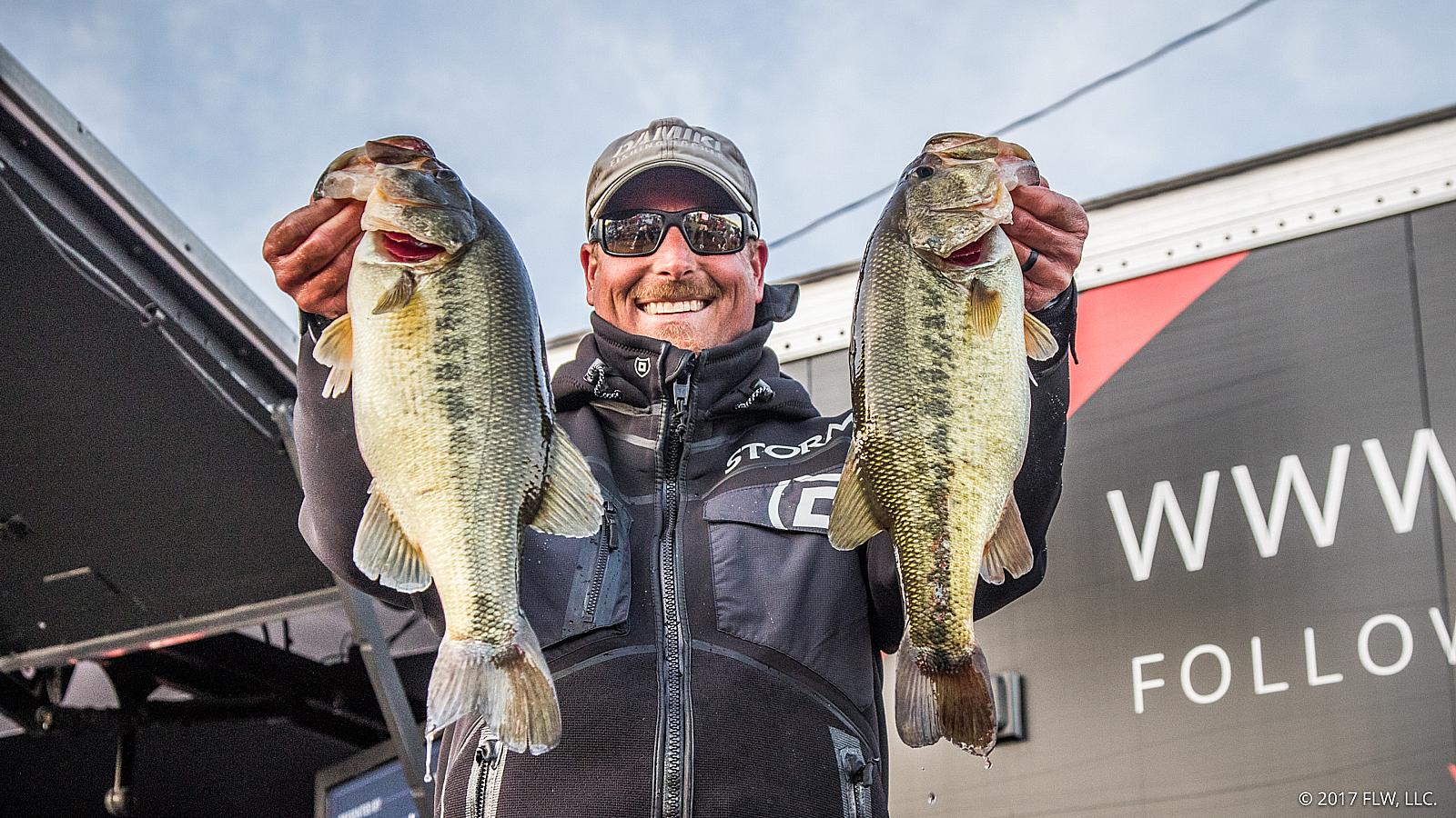 How Bryan Thrift Catches Winter Bass - Major League Fishing