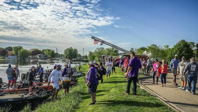 Anglers prepare for takeoff on a beautiful Minnesota morning at the 2017 Brian Robison Reel 'Em In Foundation charity tournament. 