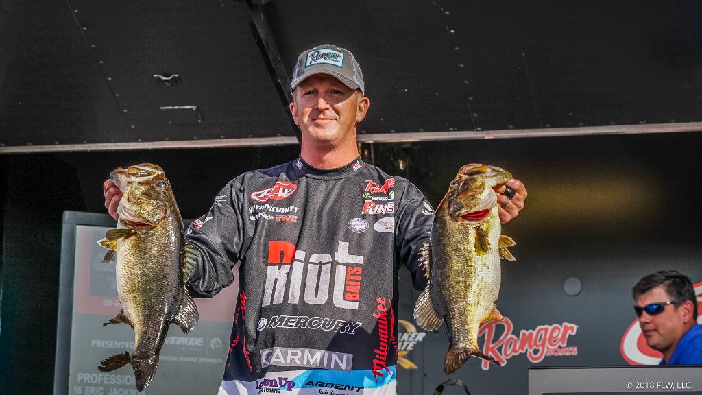 Image for Schmitt Leads Day One of FLW Tour at Lake Okeechobee presented by Evinrude