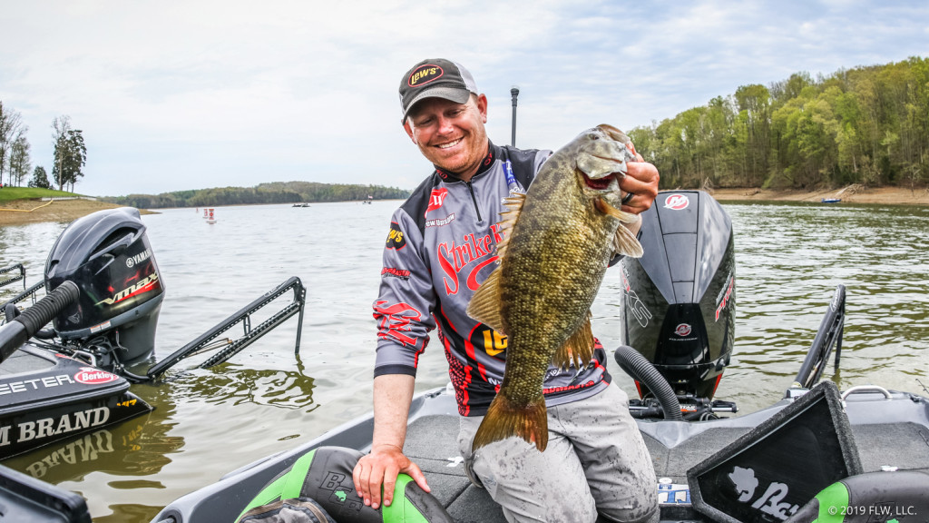 Upshaw Leads Field into Final Day of FLW Tour on Cherokee Lake