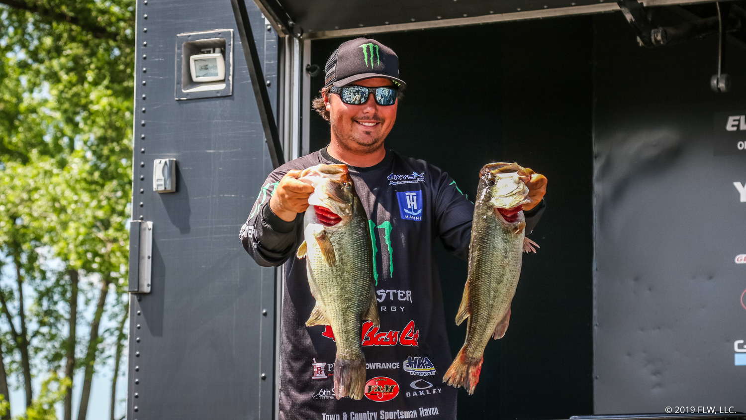 Stewart Leads after Day One of FLW Tour Event on Lake Champlain Presented  by T-H Marine - Major League Fishing