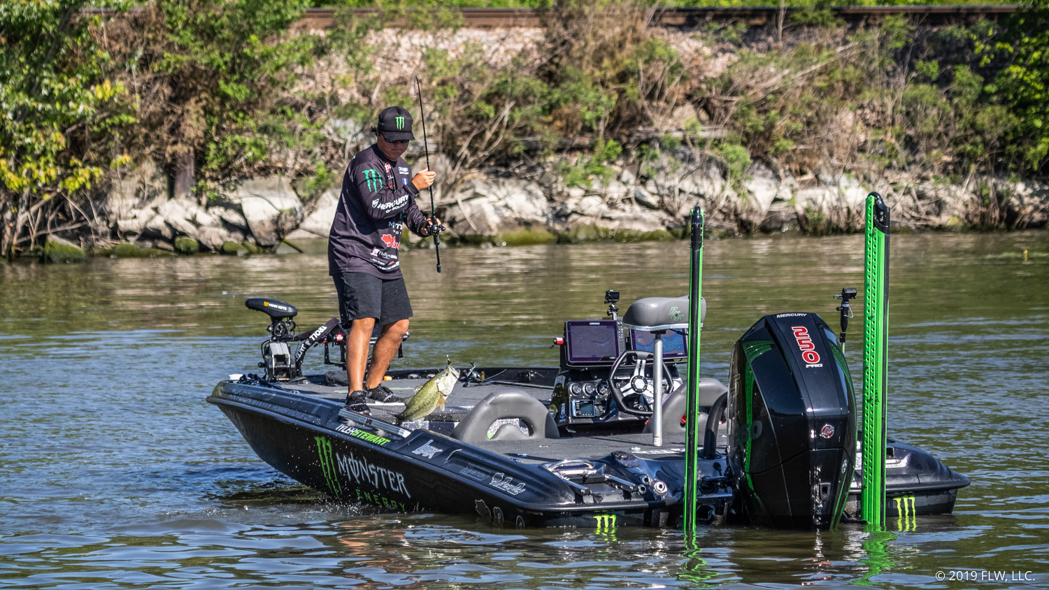 Stewart Holds Lead Following Day Two of FLW Tour Event on Lake Champlain  Presented by T-H Marine - Major League Fishing