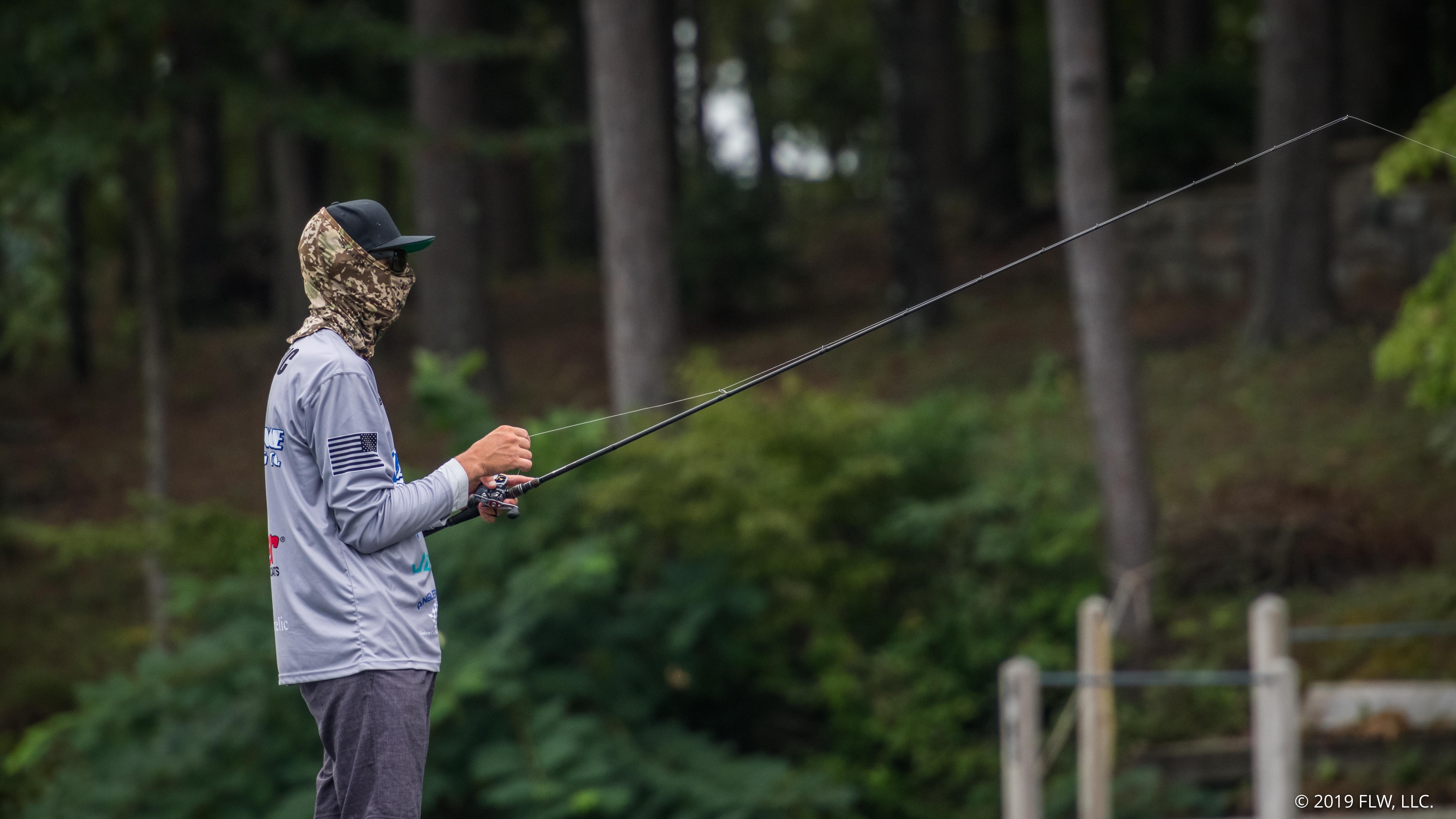 Video Pro Tip: How to Rig Your Rod for Moving to a New Spot - Orvis News