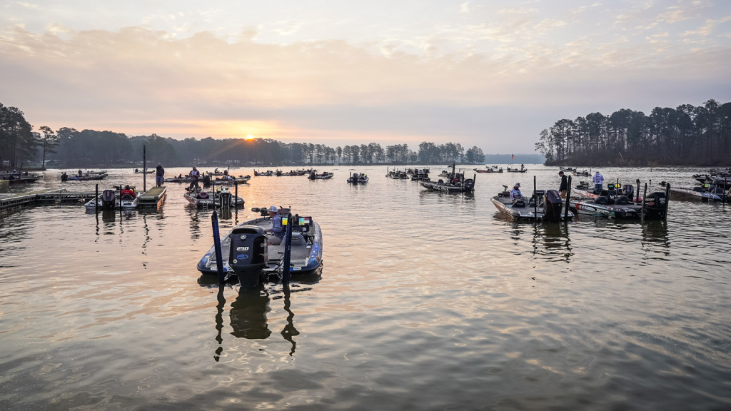 BRANDON PERKINS GOES WIRE-TO-WIRE AND DOMINATES PICKWICK LAKE